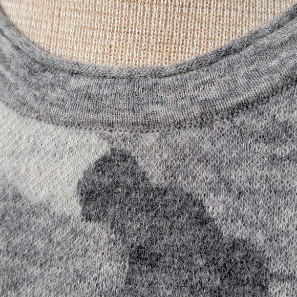 ATHLETA Undercover Camo Pullover Sweater Size M Gray Alpaca Hiking Climbing CYA - Picture 7 of 14
